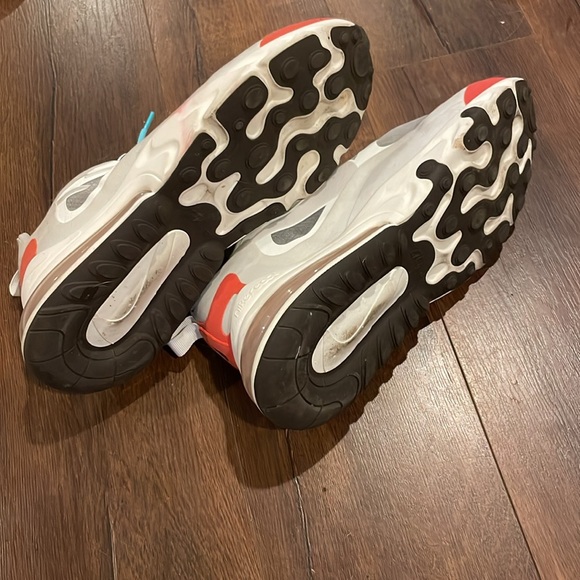 Air max 270 - Picture 3 of 4